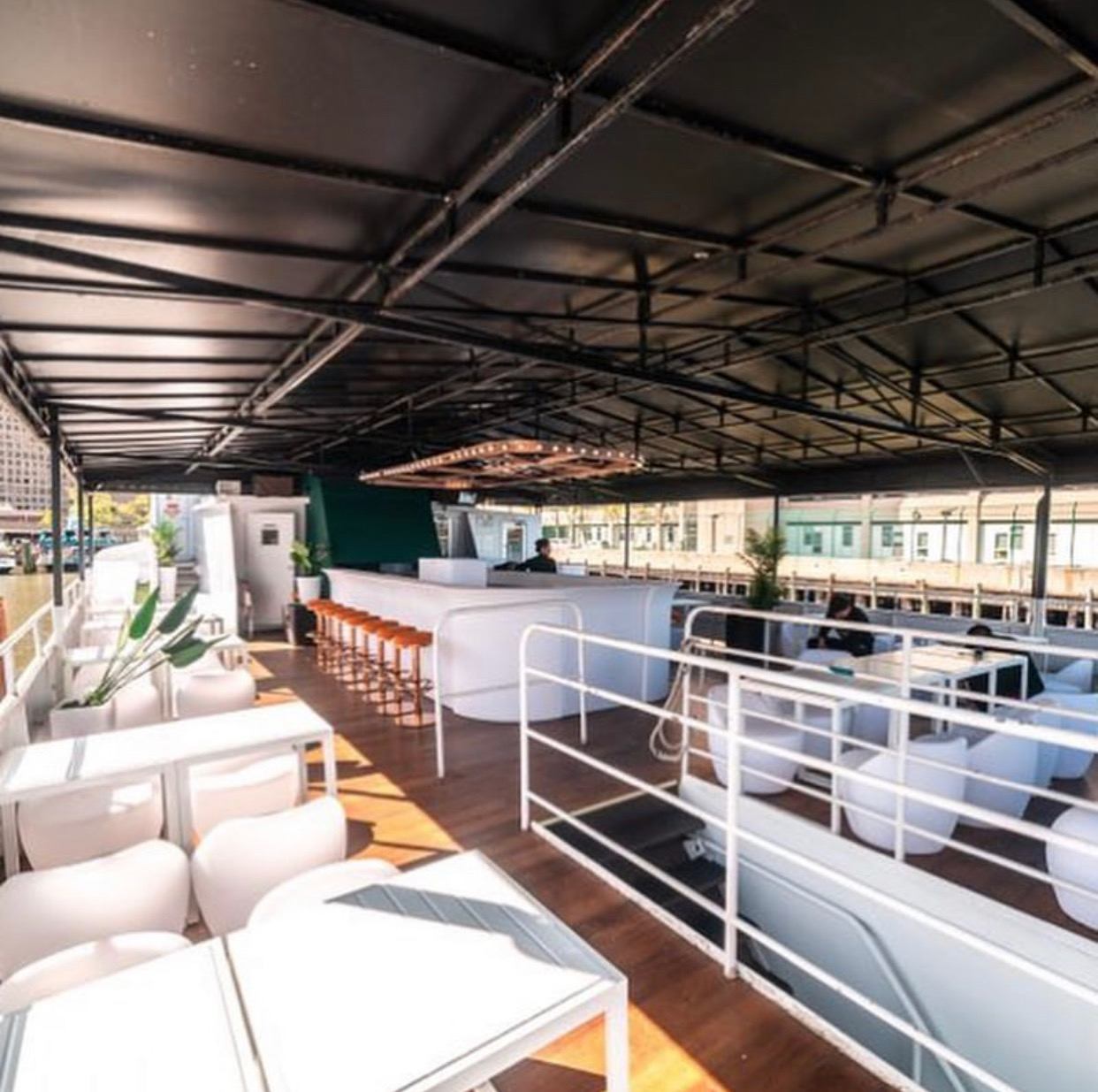 Skyport Marina Jewel Yacht - Photo 3